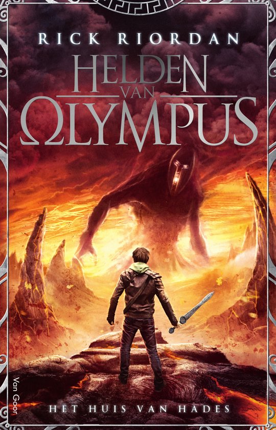 The book cover of 'The Mark of Athena' by Rick Riordan. Jason, on a horse, and Percy, on a pegasus, are fighting. Above them the eyes of an owl are visible, and above that there's the title.